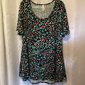Lularoe Womens Tunic Top, Hi-Lo Hem,Full Fit